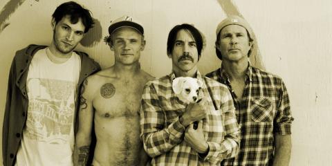 red_hot_chili_peppers_2011.jpg
