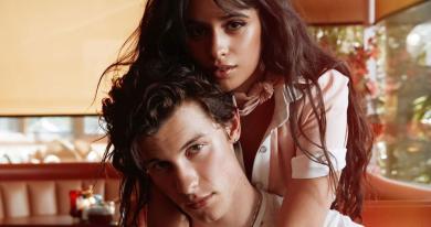 shawn-mendes-and-camila-cabello-cafe-1100.jpg