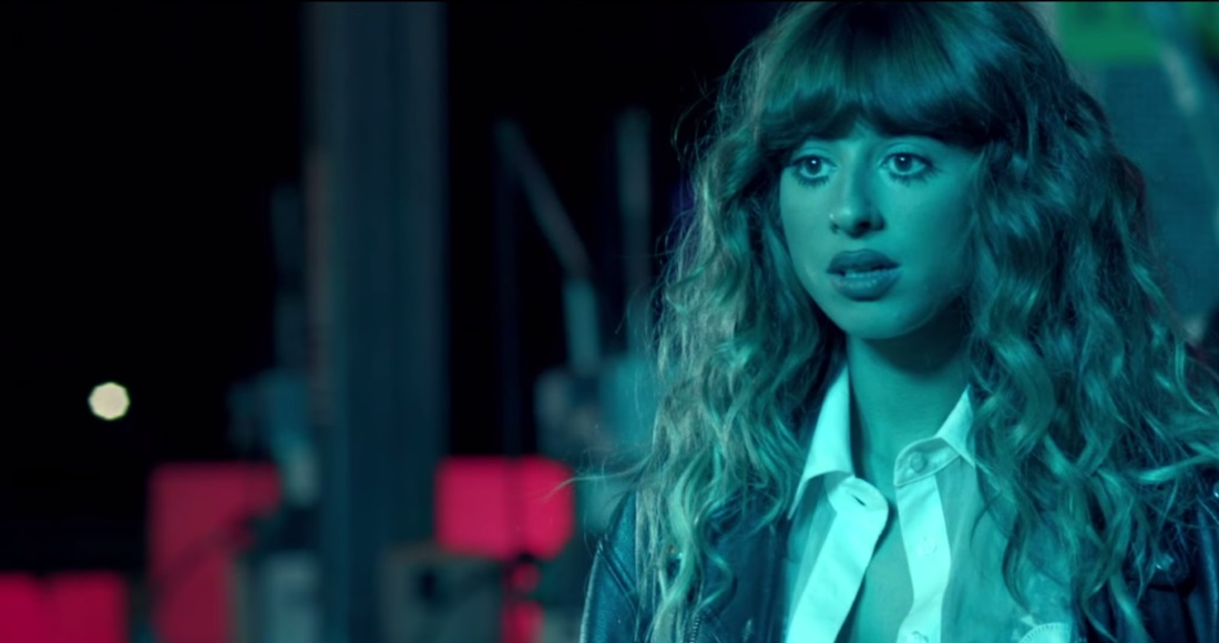 Foxes dances the night away in Body Talk video