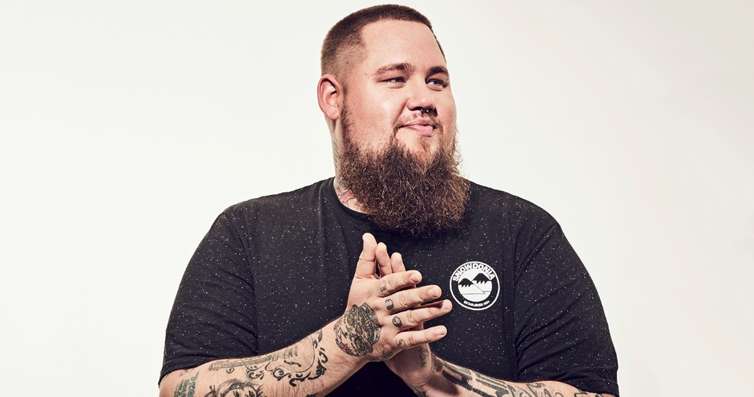 Rag'n'Bone Man will give you goosebumps with his stunning live version of Skin: Premiere