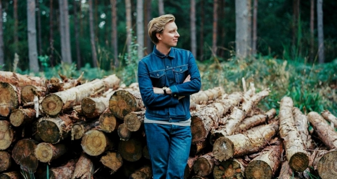 George Ezra adds three brand-new UK arena shows for 2023 on Gold Rush Kid Tour