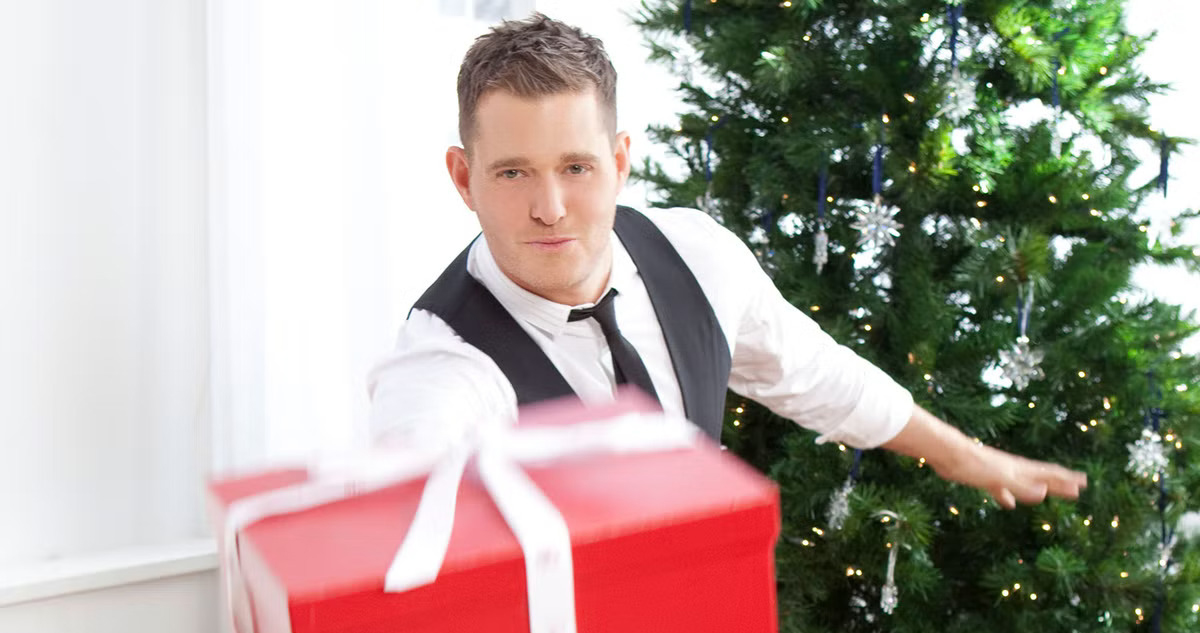Michael Buble returns to Number 1 on Official Albums Chart with festive staple Christmas