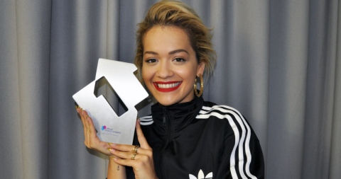 number-1-award-rita-ora-i-will-never-let-you-down-796x420.png