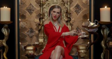 taylor-swift-look-what-you-made-me-do-1100.jpg